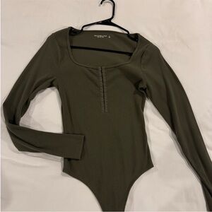 Abercrombie Long-Sleeve Hook-and-Eye Henley Bodysuit in Olive Green